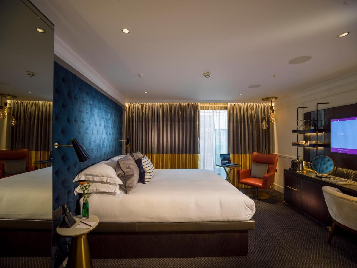 The Guardsman - Preferred Hotels And Resorts London Kültér fotó A bedroom at the hotel