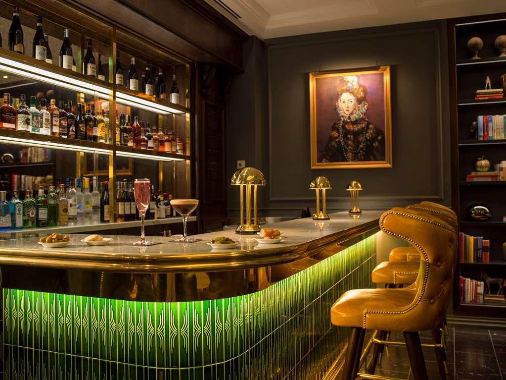 The Guardsman - Preferred Hotels And Resorts London Étterem fotó The bar at the Savoy