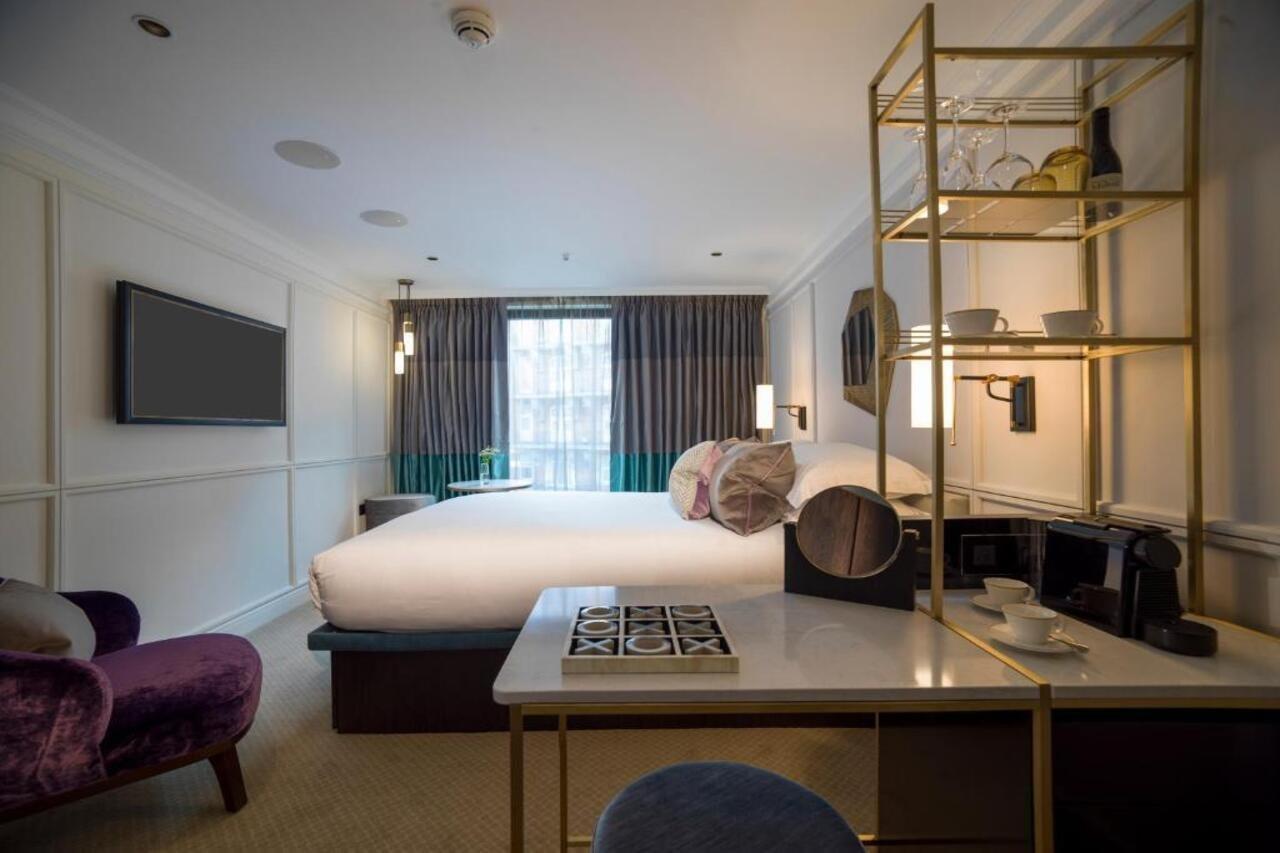 The Guardsman - Preferred Hotels And Resorts London Kültér fotó A room at the hotel