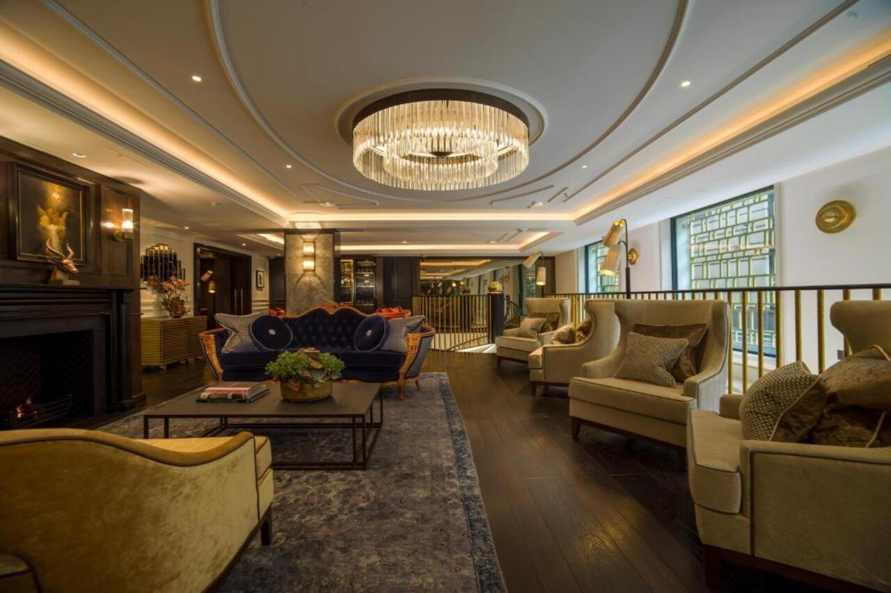 The Guardsman - Preferred Hotels And Resorts London Kültér fotó The interior of the hotel