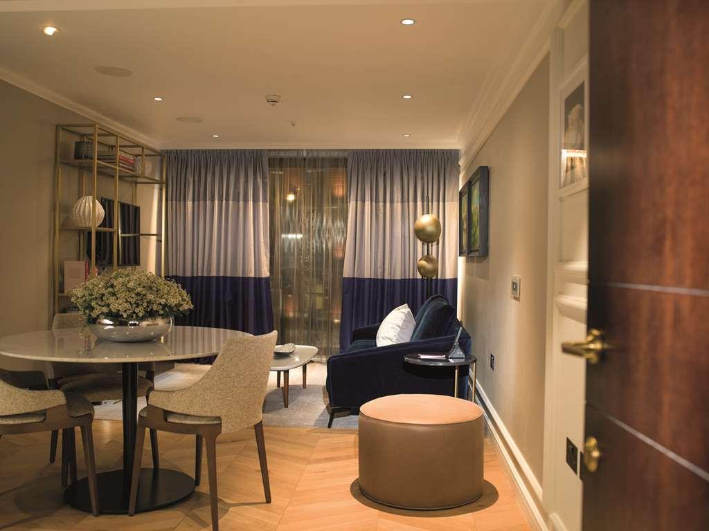 The Guardsman - Preferred Hotels And Resorts London Szoba fotó Interior of a typical apartment
