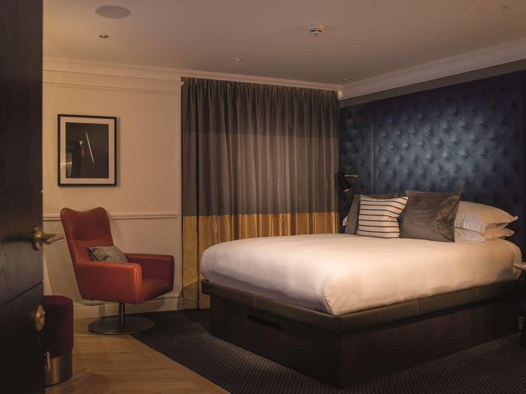 The Guardsman - Preferred Hotels And Resorts London Szoba fotó A bedroom at the hotel