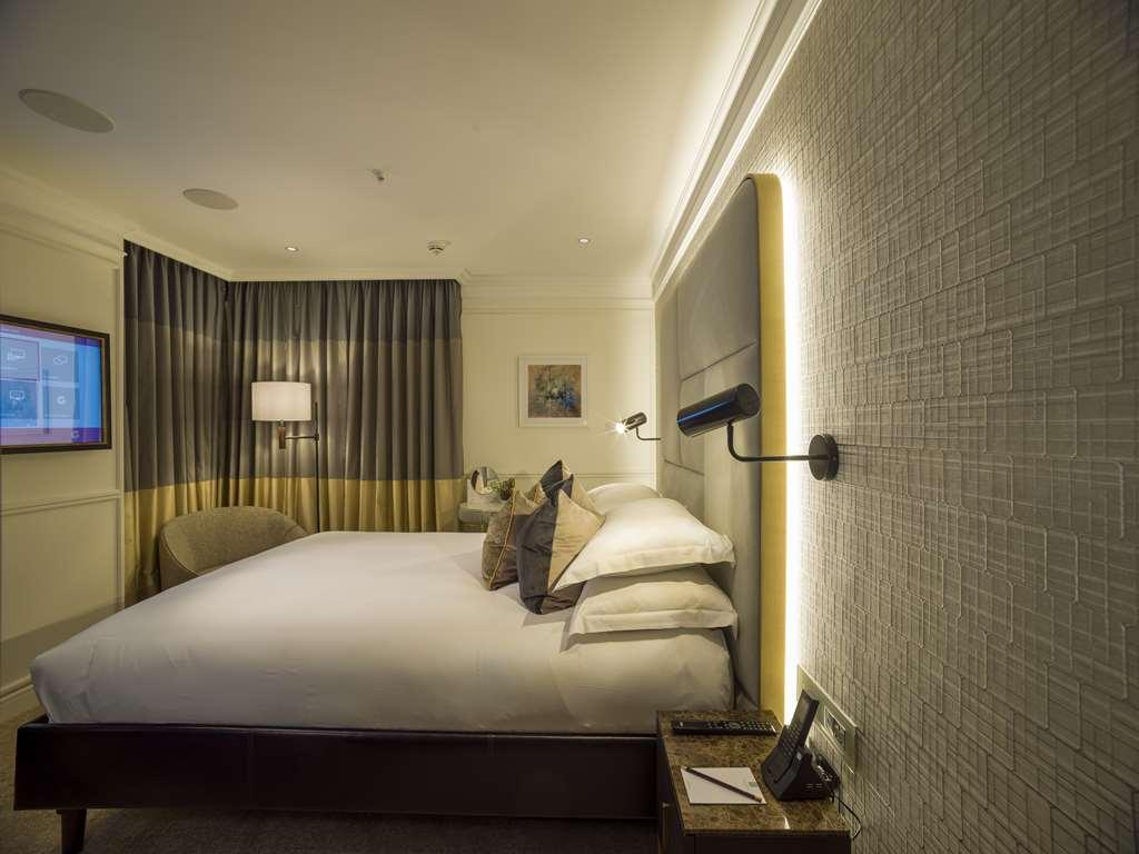 The Guardsman - Preferred Hotels And Resorts London Szoba fotó A bedroom at the hotel